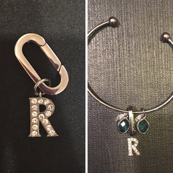 “R” letter charm. Henri Bendel - Picture 1 of 7